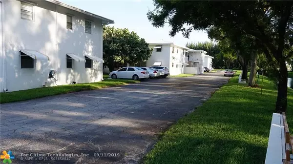 Pompano Beach, FL 33064,2551 W Golf Blvd  #206