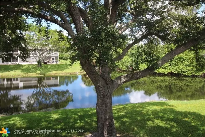 Deerfield Beach, FL 33442,18 Islewood A  #18