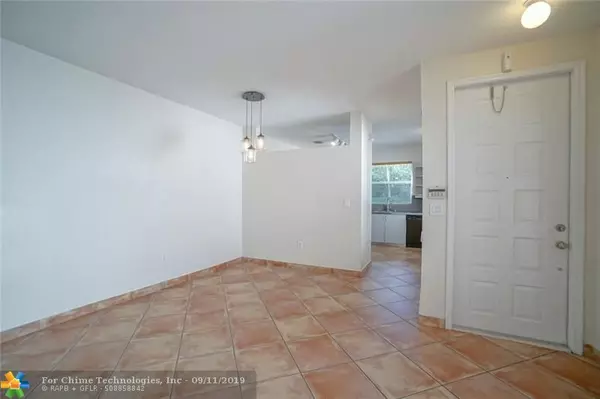 Hollywood, FL 33019,921 Lemonwood Ct  #921