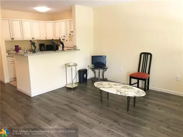 Deerfield Beach, FL 33442,36 Ventnor B  #36