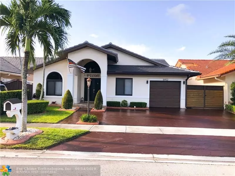 8952 NW 150th Ter, Miami Lakes, FL 33018