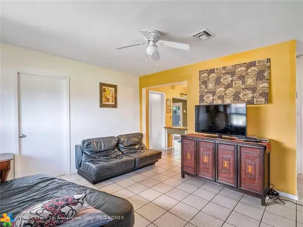 Oakland Park, FL 33334,5200 NE 2 Terrace