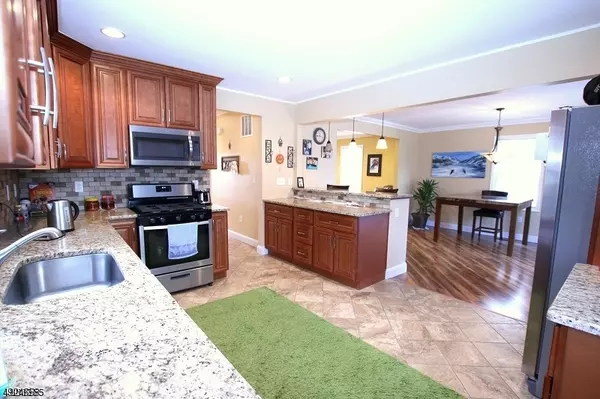 331 BOESEL AVE, Manville Boro, NJ 08835