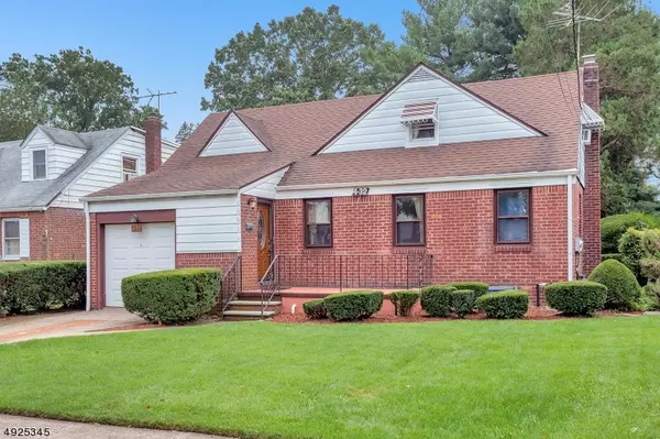 4-32 GRUNAUER PL 1X, Fair Lawn Boro, NJ 07410