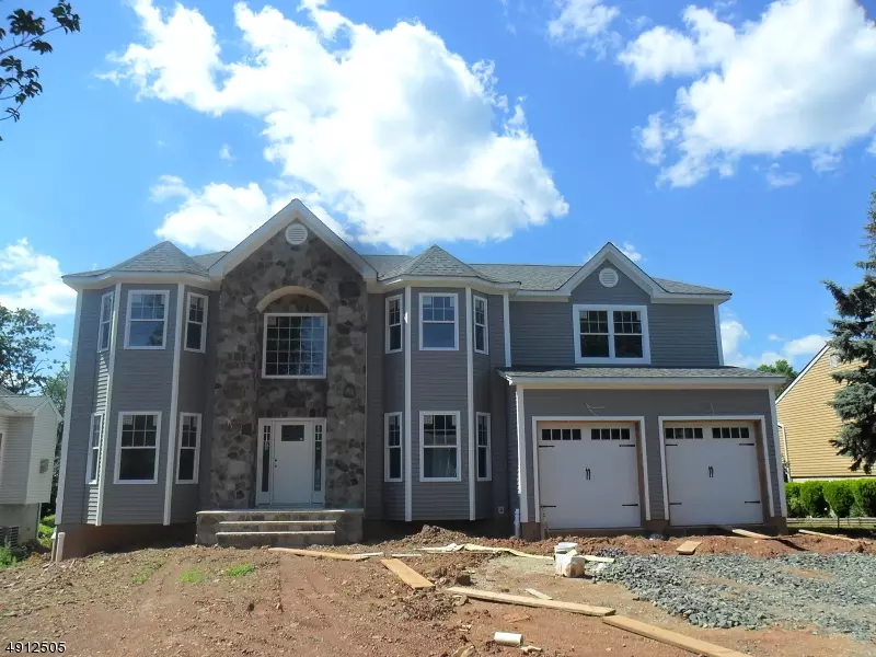 Edison Twp., NJ 08817,45 BARTHA AVE