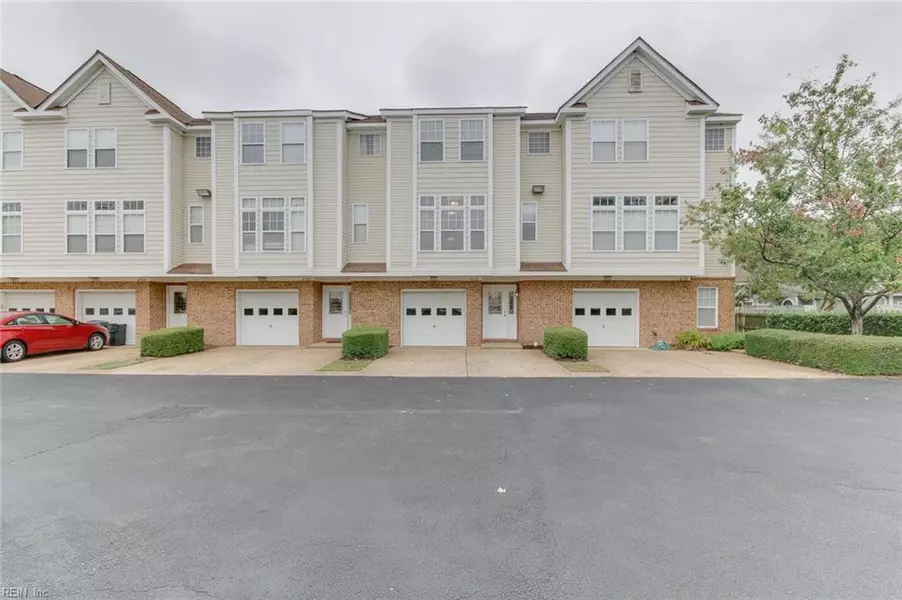 4716 Beach Bay CT, Virginia Beach, VA 23455