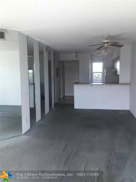 Pompano Beach, FL 33069,2108 S Cypress Bend Dr  #509