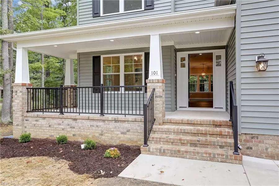 101 Dale Hollow DR, Yorktown, VA 23692