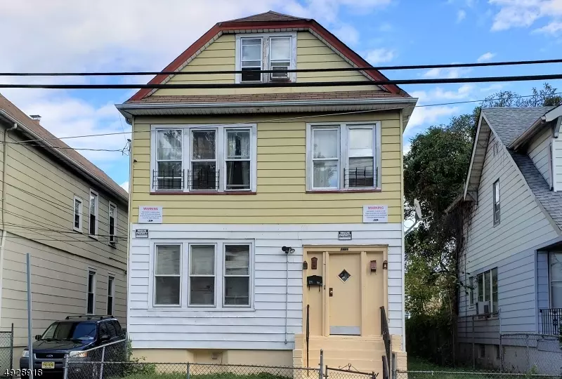 413-415 E 26TH ST, Paterson City, NJ 07514