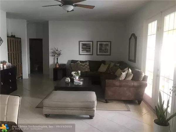 Weston, FL 33332,19154 Crystal St