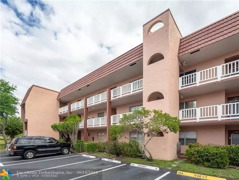 Sunrise, FL 33322,9521 Sunrise Lakes Blvd  #101