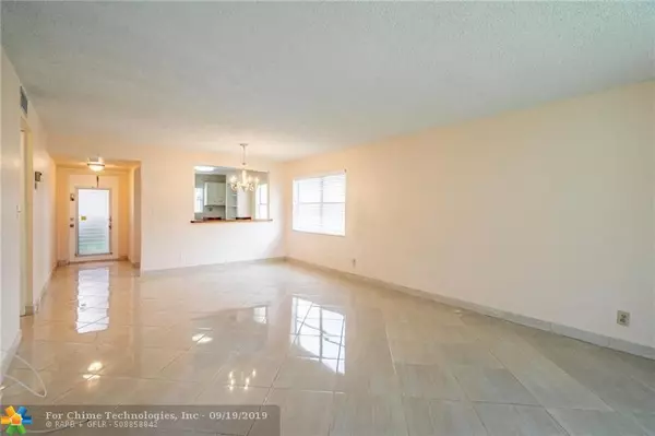 Sunrise, FL 33322,9521 Sunrise Lakes Blvd  #101