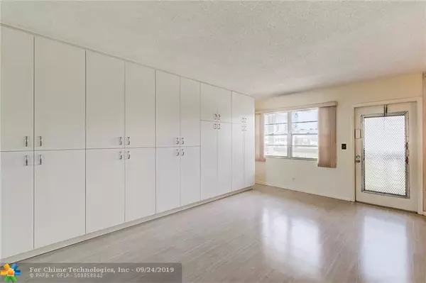 Deerfield Beach, FL 33442,3019 Cambridge A  #3019