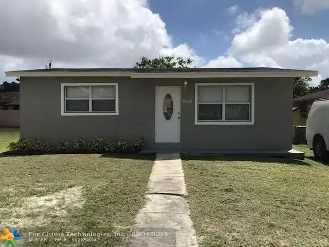 1189 W 36th St, Riviera Beach, FL 33404