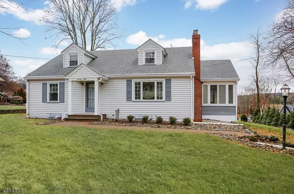 28 CEDAR RD, Watchung Boro, NJ 07069