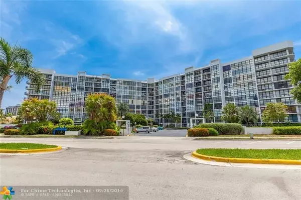 1000 Parkview Dr  #607, Hallandale, FL 33009