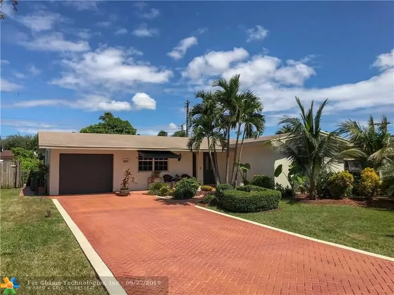 8571 NW 15 CT, Pembroke Pines, FL 33024