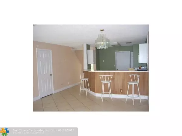 Tamarac, FL 33321,8659 N Southgate Shores Cir  #8659