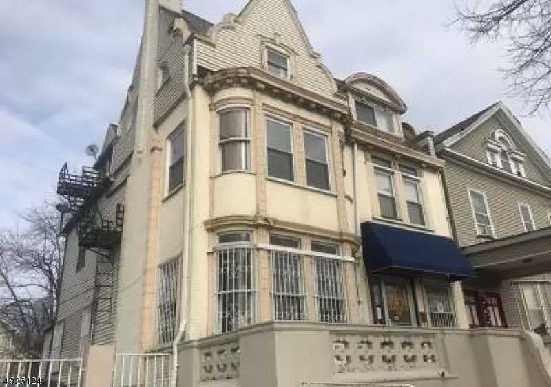 217 BROADWAY, Paterson City, NJ 07501