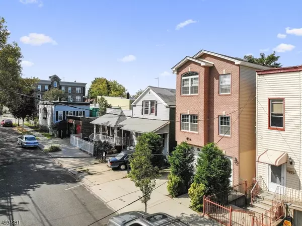 141 COLUMBIA AVE, Jersey City, NJ 07307