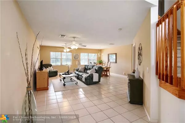 Margate, FL 33063,7316 Viscaya Cir