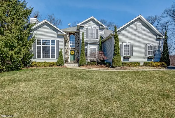 35 MANOR DR, Byram Twp., NJ 07821