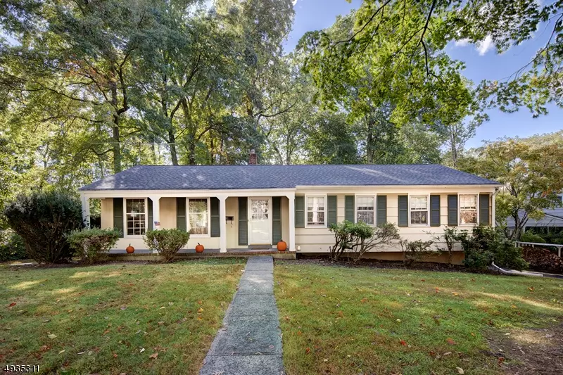 105 AMBAR PLACE, Bernardsville Boro, NJ 07924