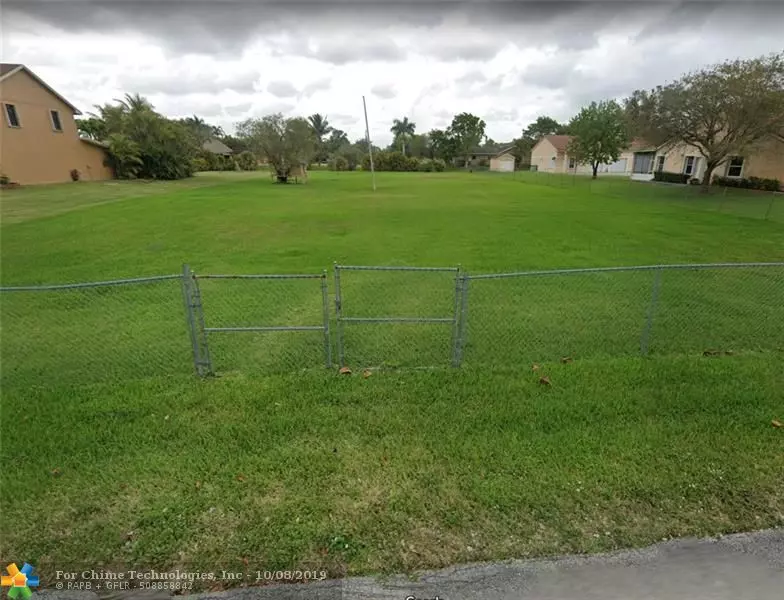 NA SW 31st St, Davie, FL 33331