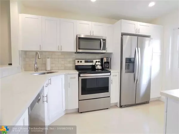 Pompano Beach, FL 33062,750 north ocean  #208