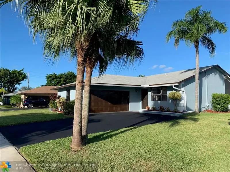 7654 NW 88th Way, Tamarac, FL 33321