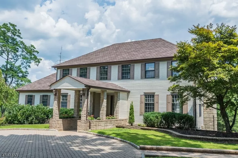 32 OLDE TOWN CT, Bernardsville Boro, NJ 07924
