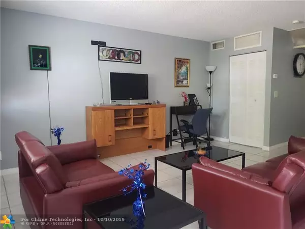 Coral Springs, FL 33065,8604 NW 35th St  #202