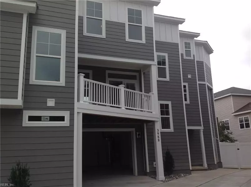 3988 Shady Oaks DR, Virginia Beach, VA 23455