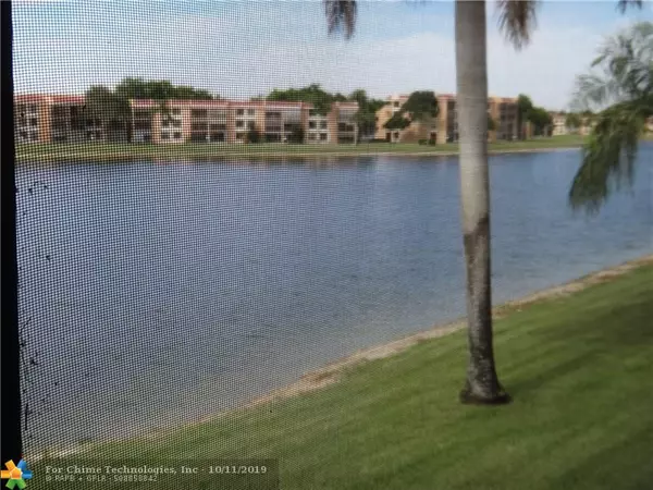 Margate, FL 33063,6121 CORAL LAKE DR  #6121