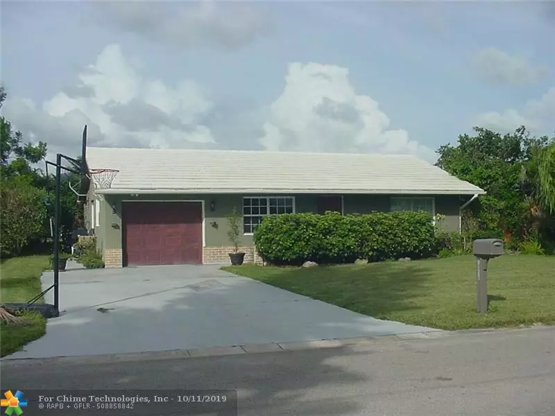 10215 NW 80 Ct, Tamarac, FL 33321