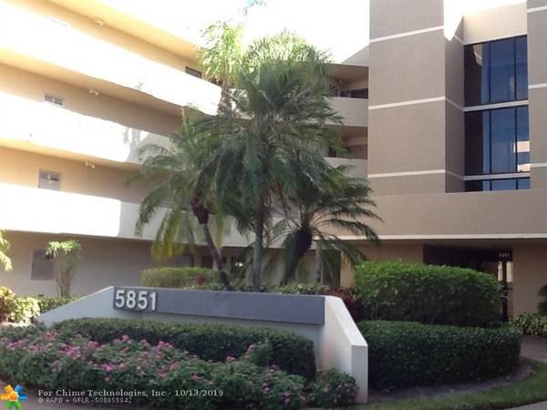 5851 Camino Del Sol  #302, Boca Raton, FL 33433