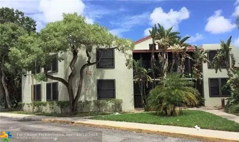 213 Lake Pointe Dr  #206, Oakland Park, FL 33309