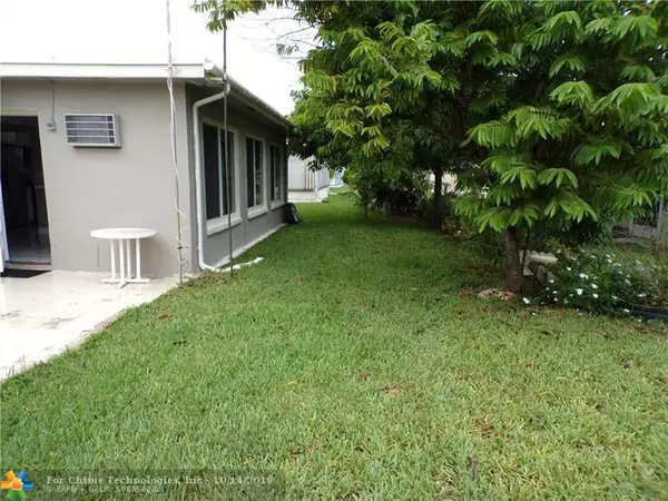 Tamarac, FL 33319,4905 NW 52 CT