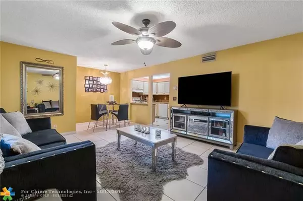 West Palm Beach, FL 33417,4891 Sable Pine Cir  #B2