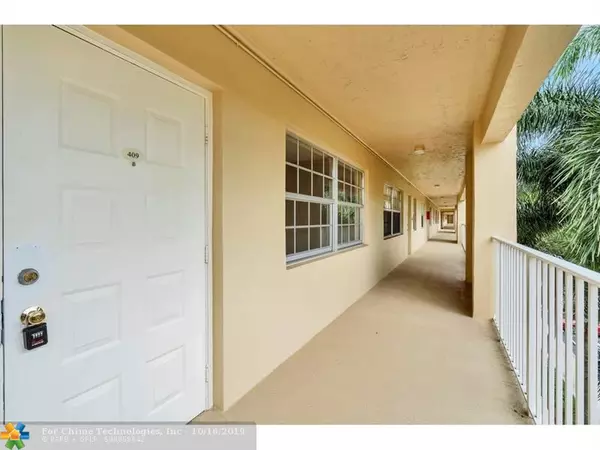 Pompano Beach, FL 33069,804 Cypress Grove Ln  #409