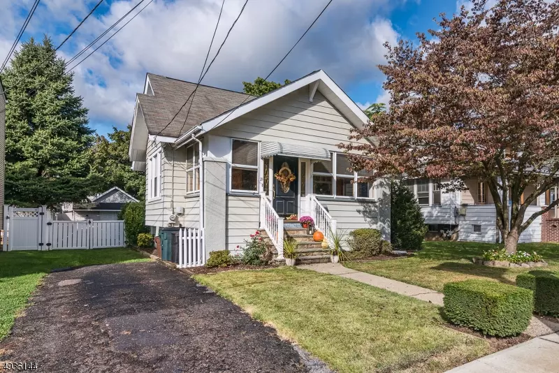 6 HUTCHINSON AVE, Hawthorne Boro, NJ 07506