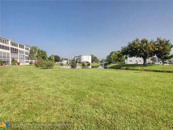 Deerfield Beach, FL 33442,1096 Newport S  #1096