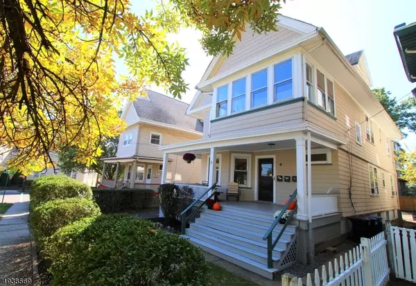 4 HAWTHORNE PL, Montclair Twp., NJ 07042