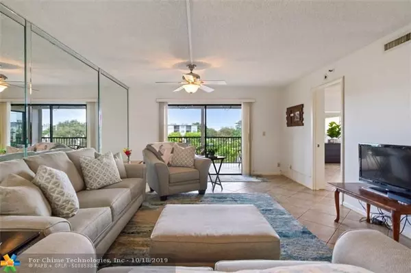 Pompano Beach, FL 33069,2215 Cypress Island Dr  #408