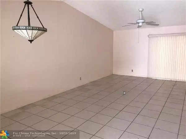 West Palm Beach, FL 33415,2641 Gately Dr  #1703