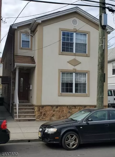 804 3RD AVE, Elizabeth City, NJ 07202