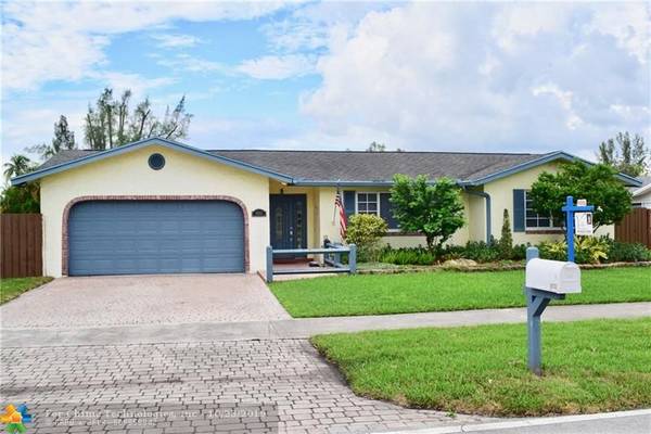 8103 SW 30th St,  Davie,  FL 33328
