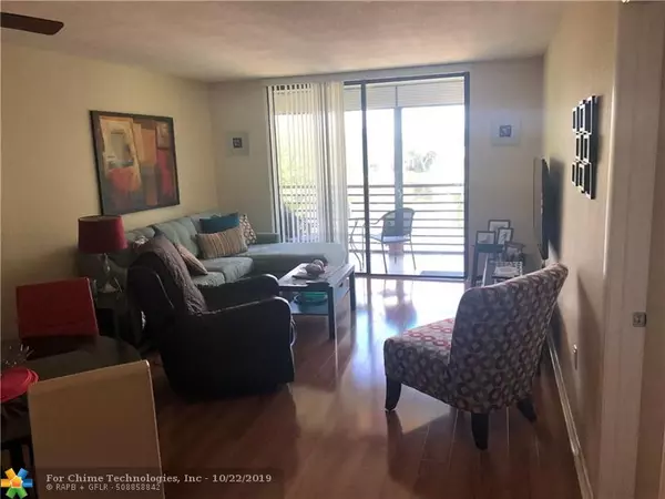 Pembroke Pines, FL 33026,1101 Colony Point Cir  #306