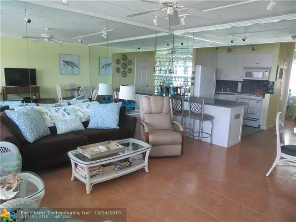 Lauderdale By The Sea, FL 33308,4050 N Ocean Dr  #806