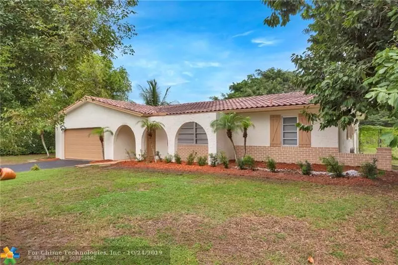 11043 Glenwood Dr, Coral Springs, FL 33065